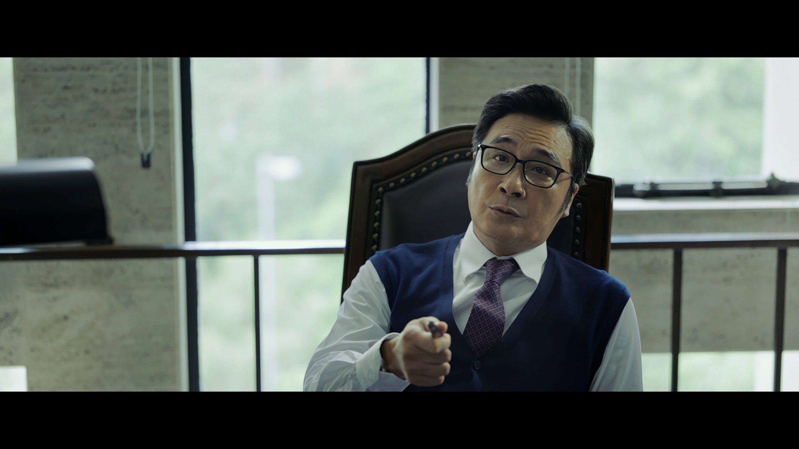 误判（2024）【4K蓝光原盘REMUX】HDR10 【杜比全景声国粤双音轨】内封简繁英双语字幕 [31.8G]