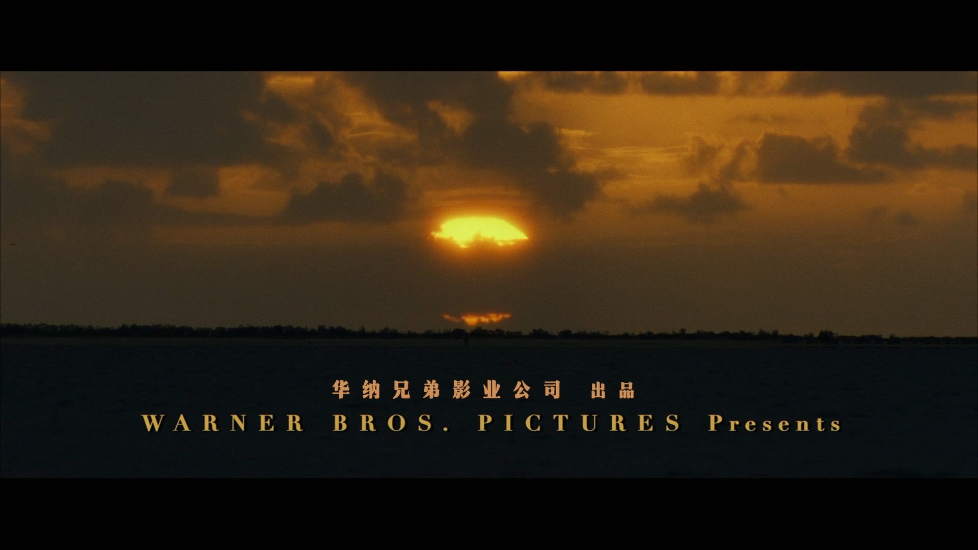 血钻 (2006)【蓝光原盘REMUX】【次世代环绕声国英双语】内封简体简英双语特效字幕 [19.3G]