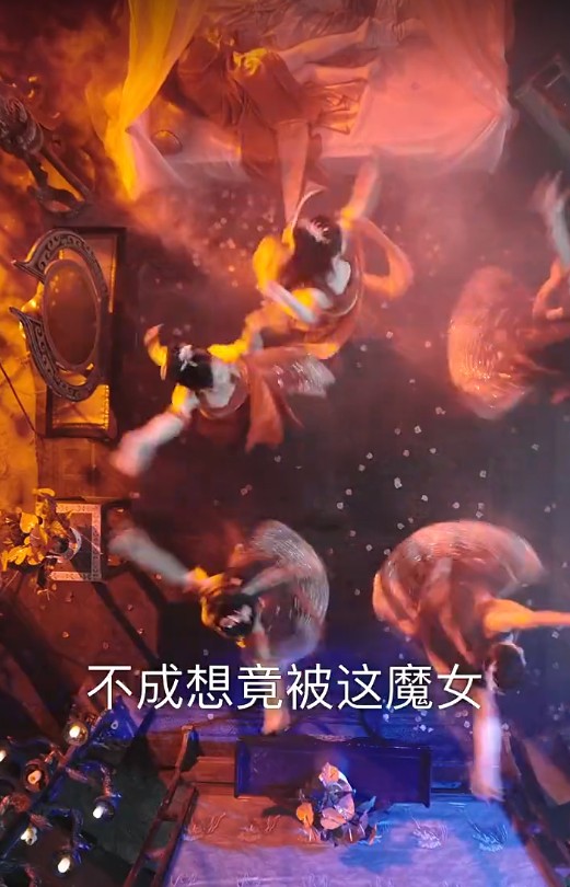 【短剧】人到晚年绝美魔女拿我当炉鼎（80集）何其炜&恩璟 1.1GB