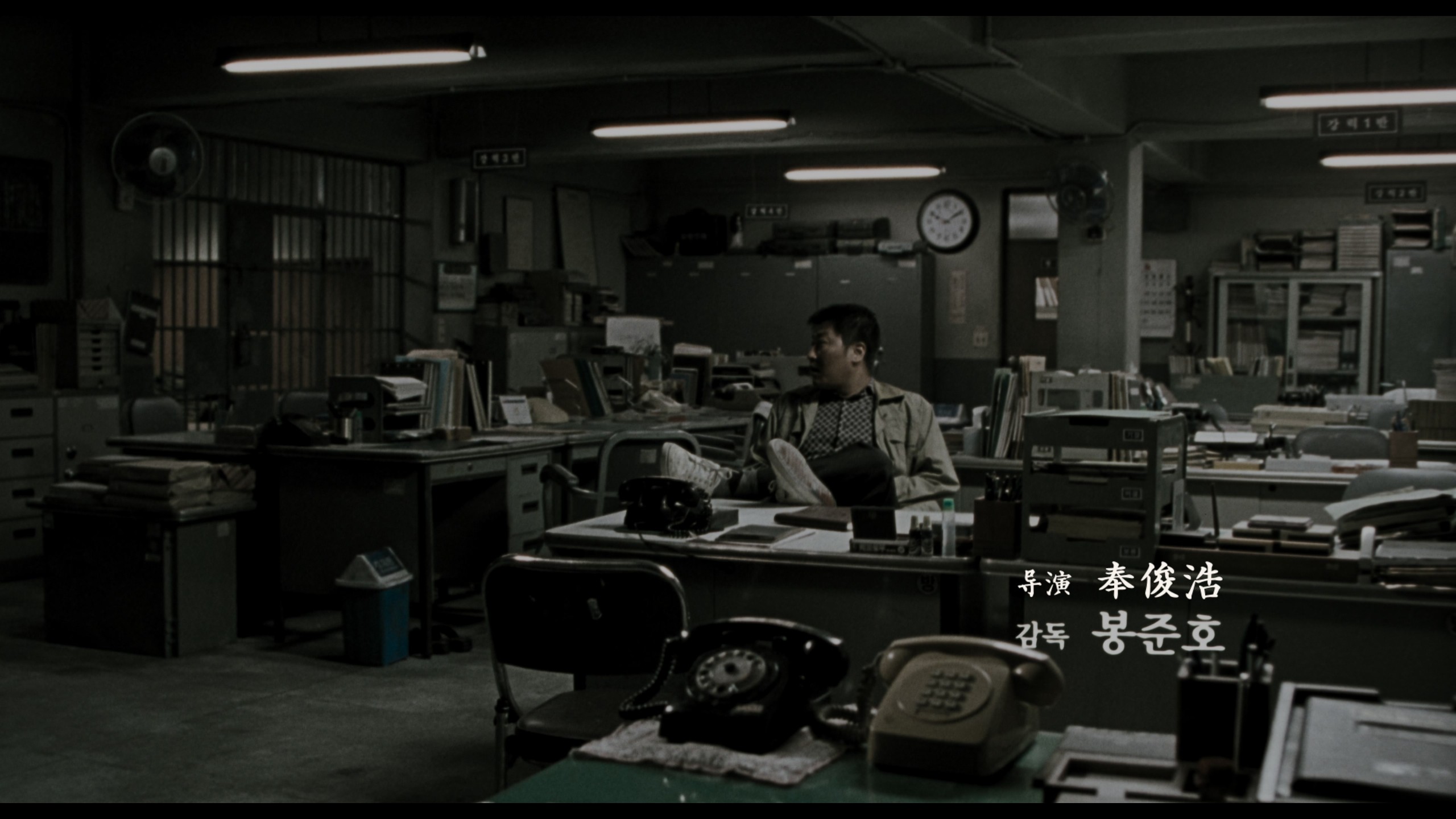 杀人回忆  (2003) 【4K 蓝光原盘 REMUX】【次世代环绕声 5.1】内封简繁特效字幕 [78.3G]