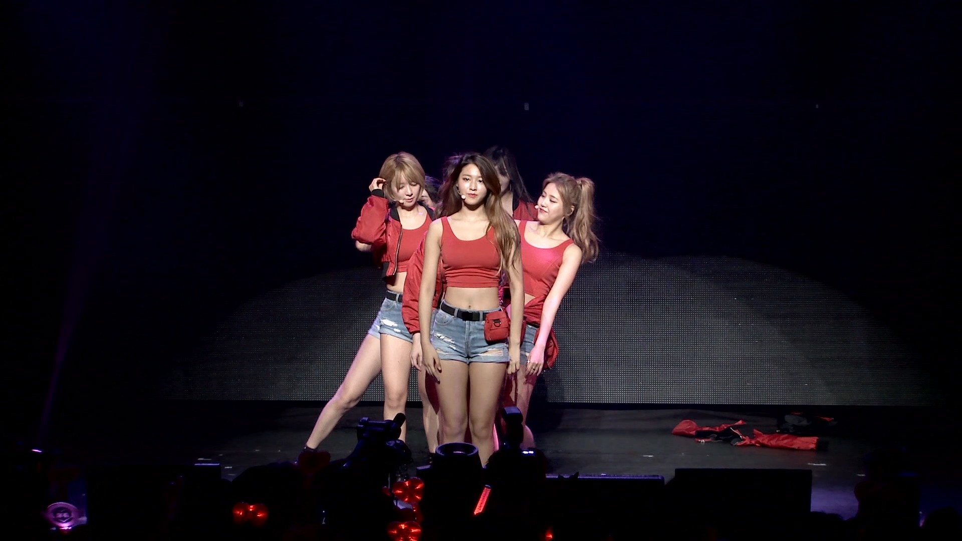 韩国歌手《AOA Summer Concert in Japan ANGELS WORLD 2016 演唱会》蓝光原盘+ REMUX【43.8G】